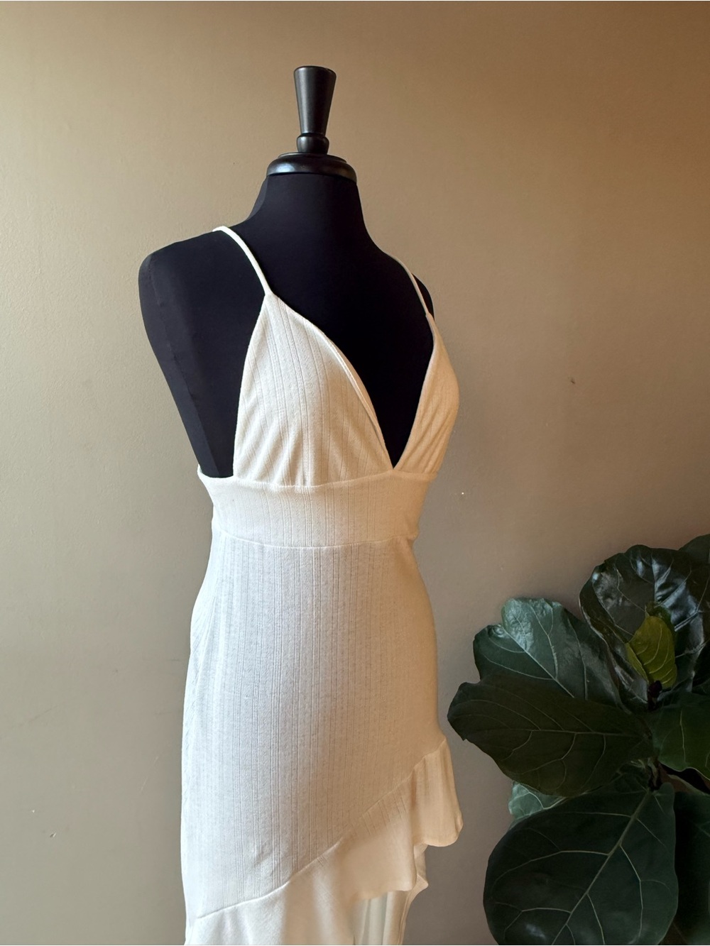 Go Couture Ivory High-Low Ruffle Slip Dress - Picture 5 of 7